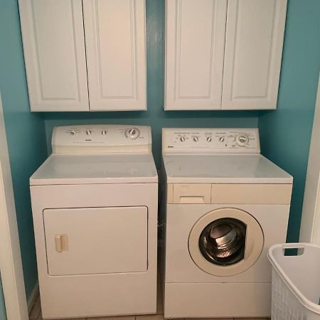 Cheerful Two Bedroom House 1.5 Miles From Beach. Myrtle Beach Luaran gambar