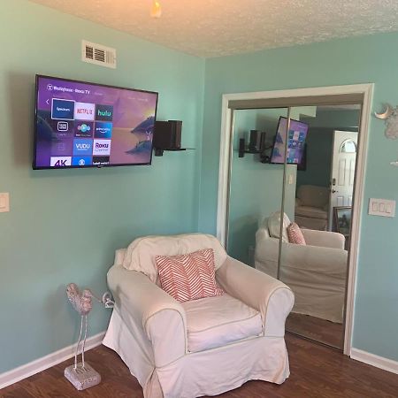Cheerful Two Bedroom House 1.5 Miles From Beach. Myrtle Beach Luaran gambar
