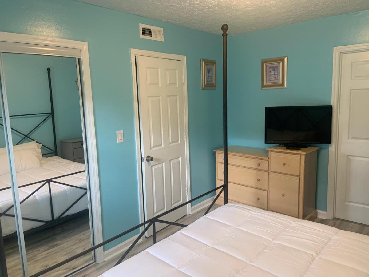 Cheerful Two Bedroom House 1.5 Miles From Beach. Myrtle Beach Luaran gambar